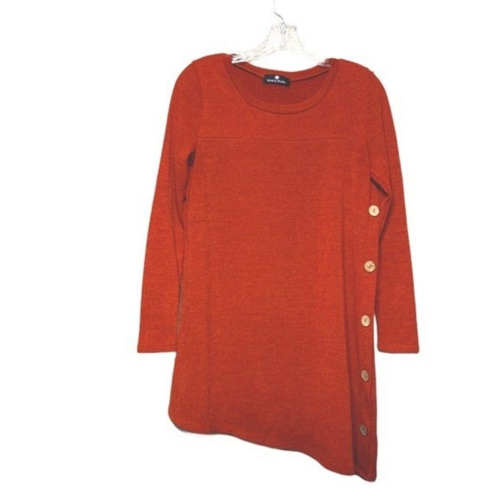 White‎ Plum orange sweater wooden buttons